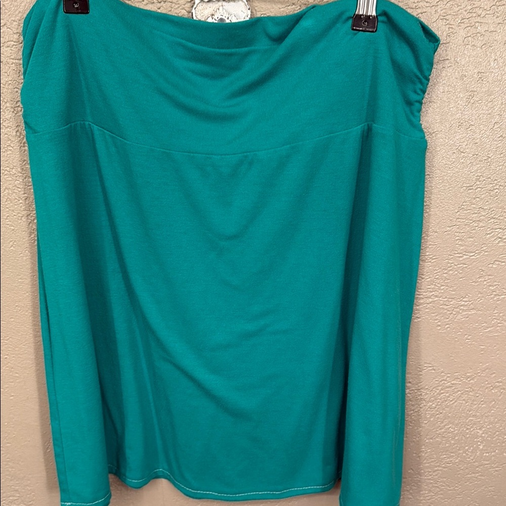 Emerald green stretch skirt